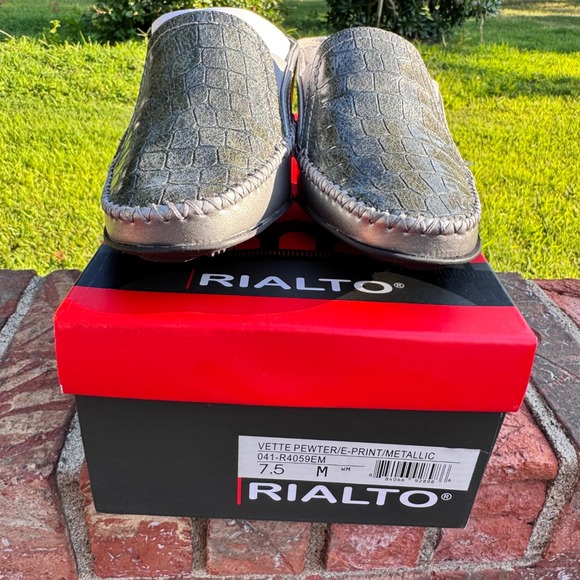 Rialto Women's Size 7.5 Vette Pewter Metallic Comfort Mules Slides Shoes‎ - Picture 3 of 7